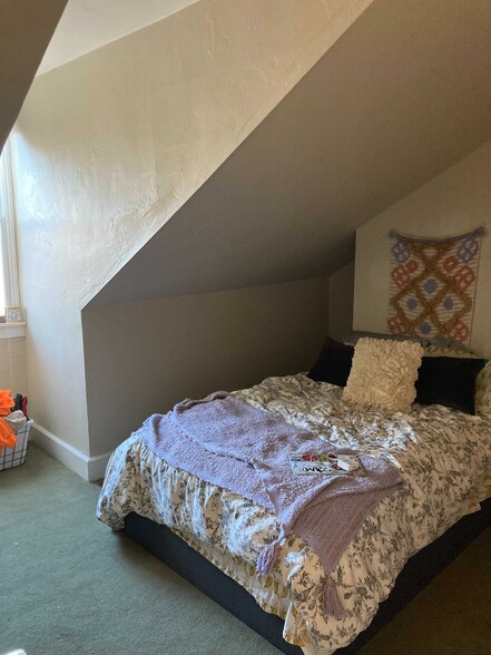 Bedroom 1 - 173 36th St
