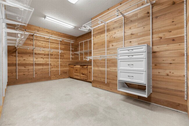 Building Photo - 7827 Trinity Hills Ln