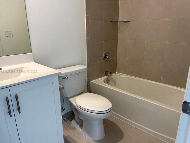 Building Photo - 20679 NE 7th Pl