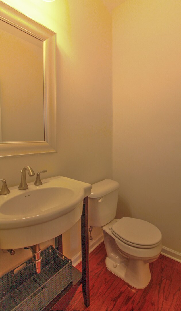 Building Photo - RTP Beauty!  Huge 3/2.5 Townhouse in Page Park