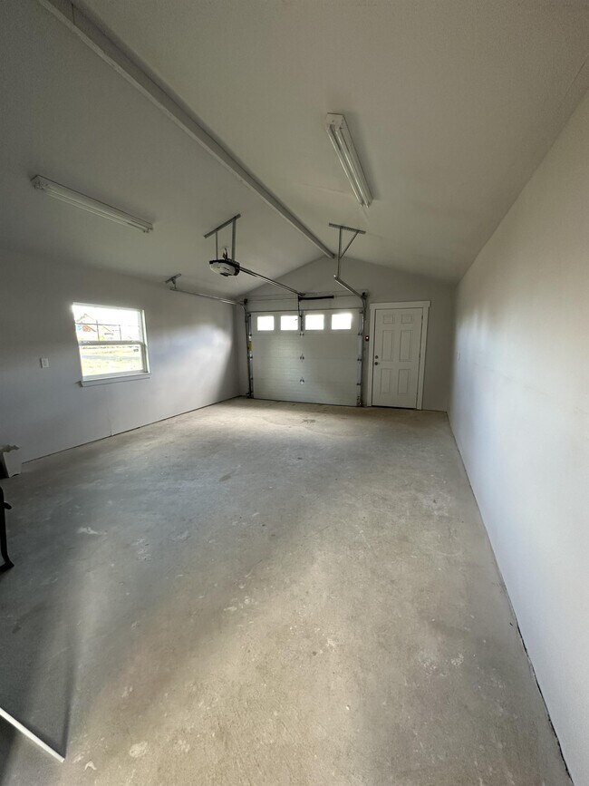 Building Photo - 38 4th St S