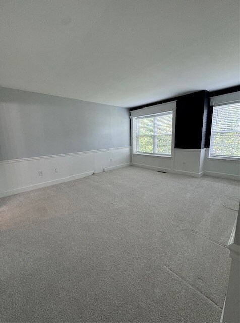 Building Photo - 612 Steeplechase Ct