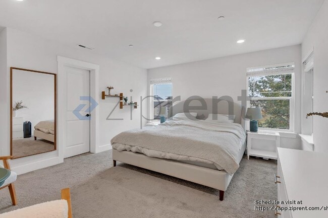 Building Photo - 14134 SW 165th Ave