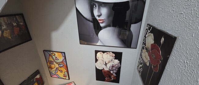 Building Photo - 414 Dayton St