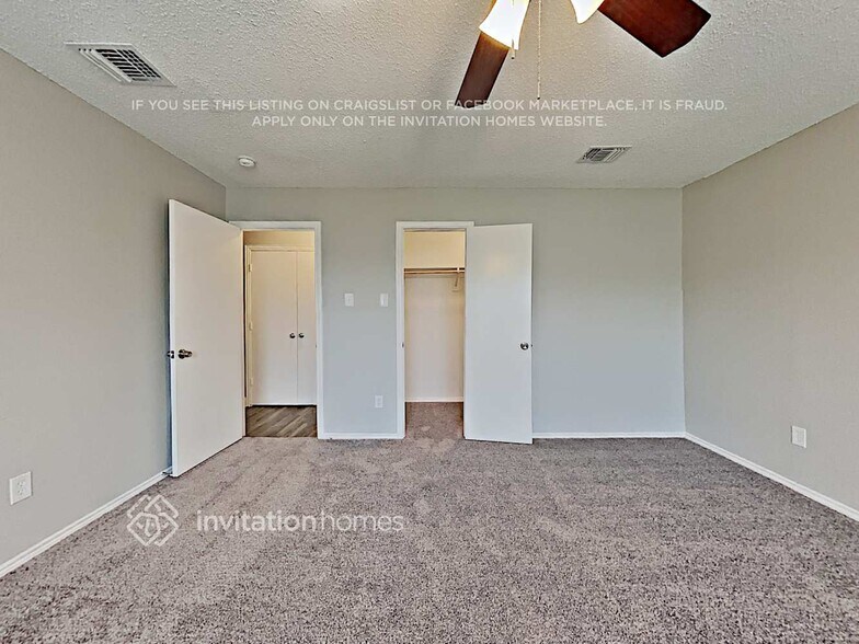 Building Photo - 2440 Rolling Ridge Dr