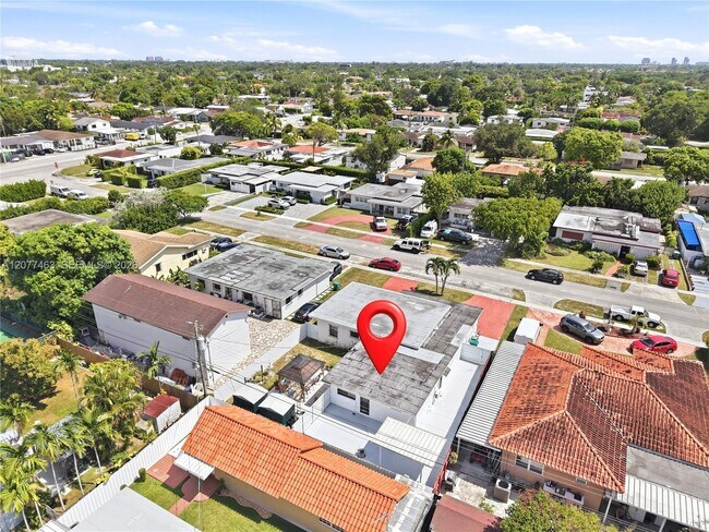 Building Photo - 6755 SW 27th St