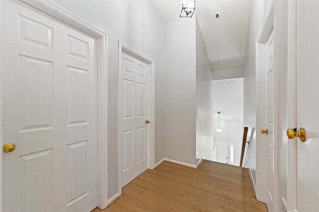 Building Photo - 1555 Hillside Elm St