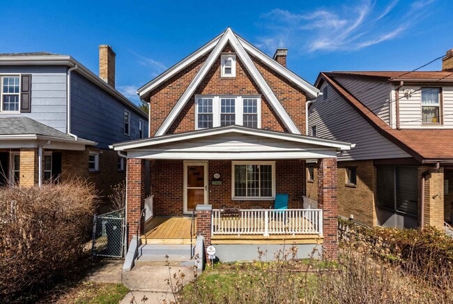 Building Photo - 240 Ridgewood Ave