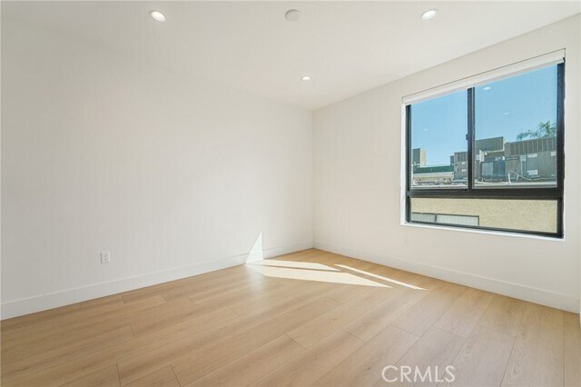 Building Photo - 7510 Sepulveda Blvd