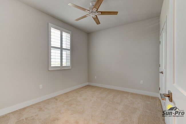 Building Photo - 3046 Isles Wy