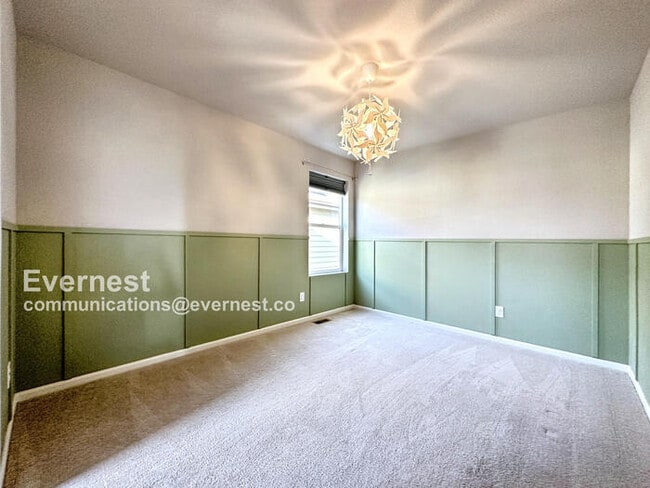 Building Photo - 15675 E 47th Dr
