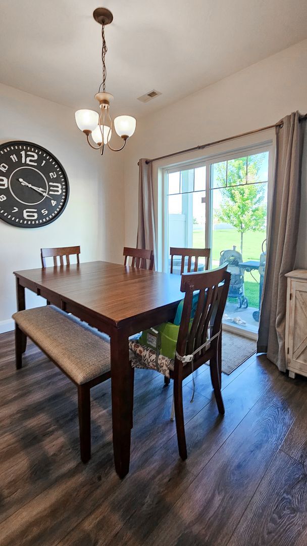 Building Photo - Summerfield Townhome