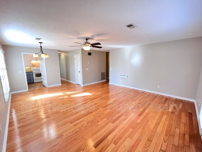 Building Photo - 57 Nantucket Dr