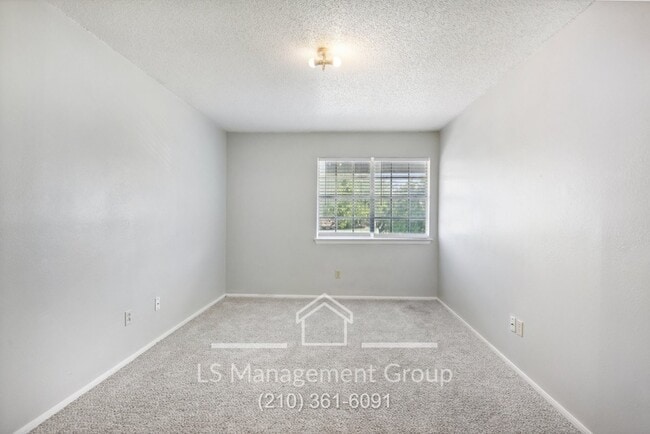 Building Photo - 6716 Windsor Hollow Dr