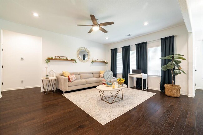 Building Photo - 12020 Texana Trl