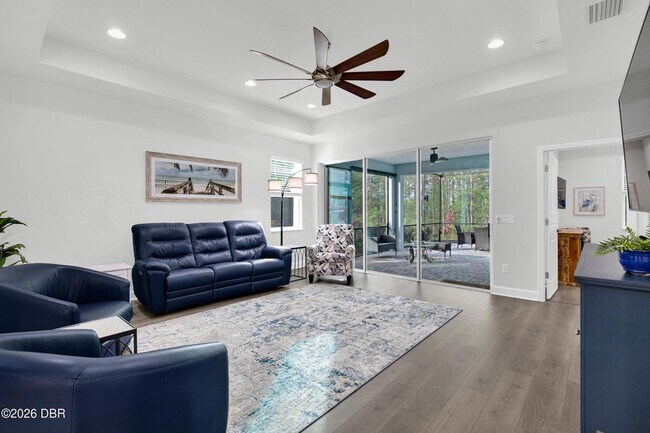 Building Photo - 358 Good Life Wy