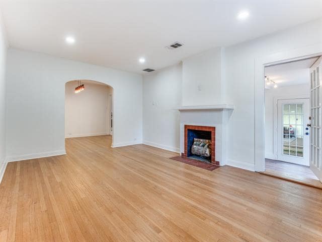 Building Photo - 6022 Morningside Ave