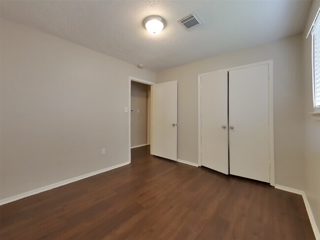 Building Photo - 11119 Daybreak Ln