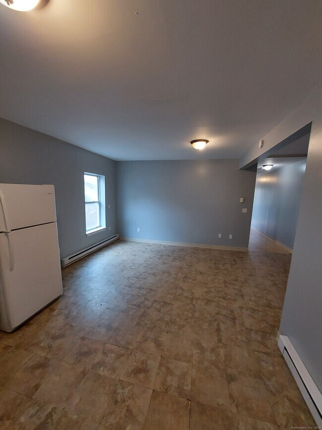 Building Photo - 50 Hunters Ave
