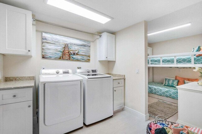 Building Photo - 2601 Marina Isle Way