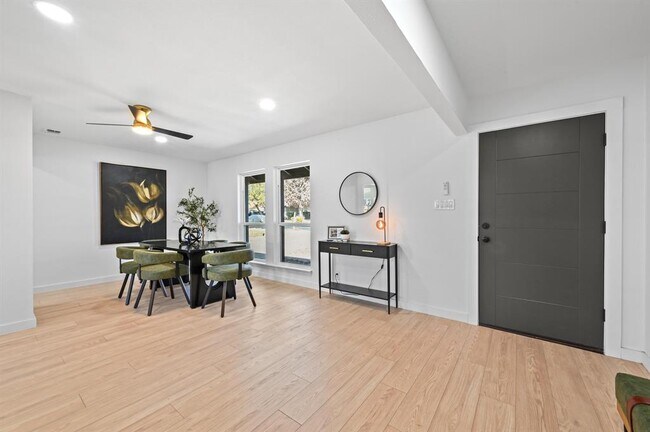 Building Photo - 1017 Cripple Creek Dr