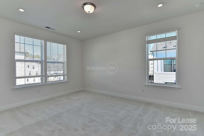 Building Photo - 12032 Storm Ln