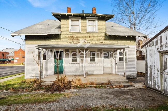 Building Photo - 731 W Knox Ave