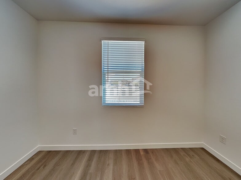 Building Photo - 13101 N Serenity Vly Dr