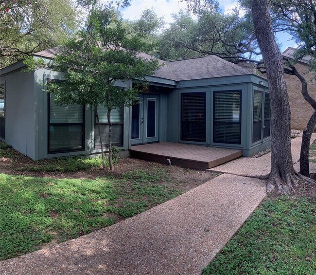 Building Photo - 8210 Bent Tree Rd