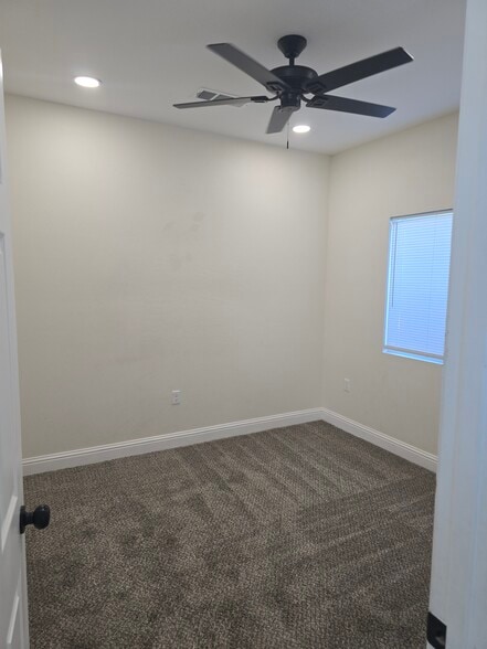 Building Photo - 310 Ohio Dr