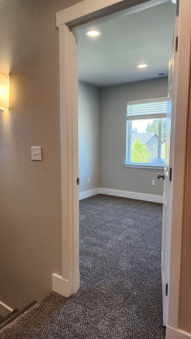 Building Photo - Yelm Creek Estates, New Construction 4 Bed...