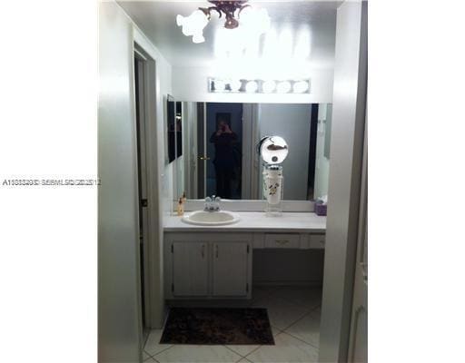 Building Photo - 20500 W Country Club Dr