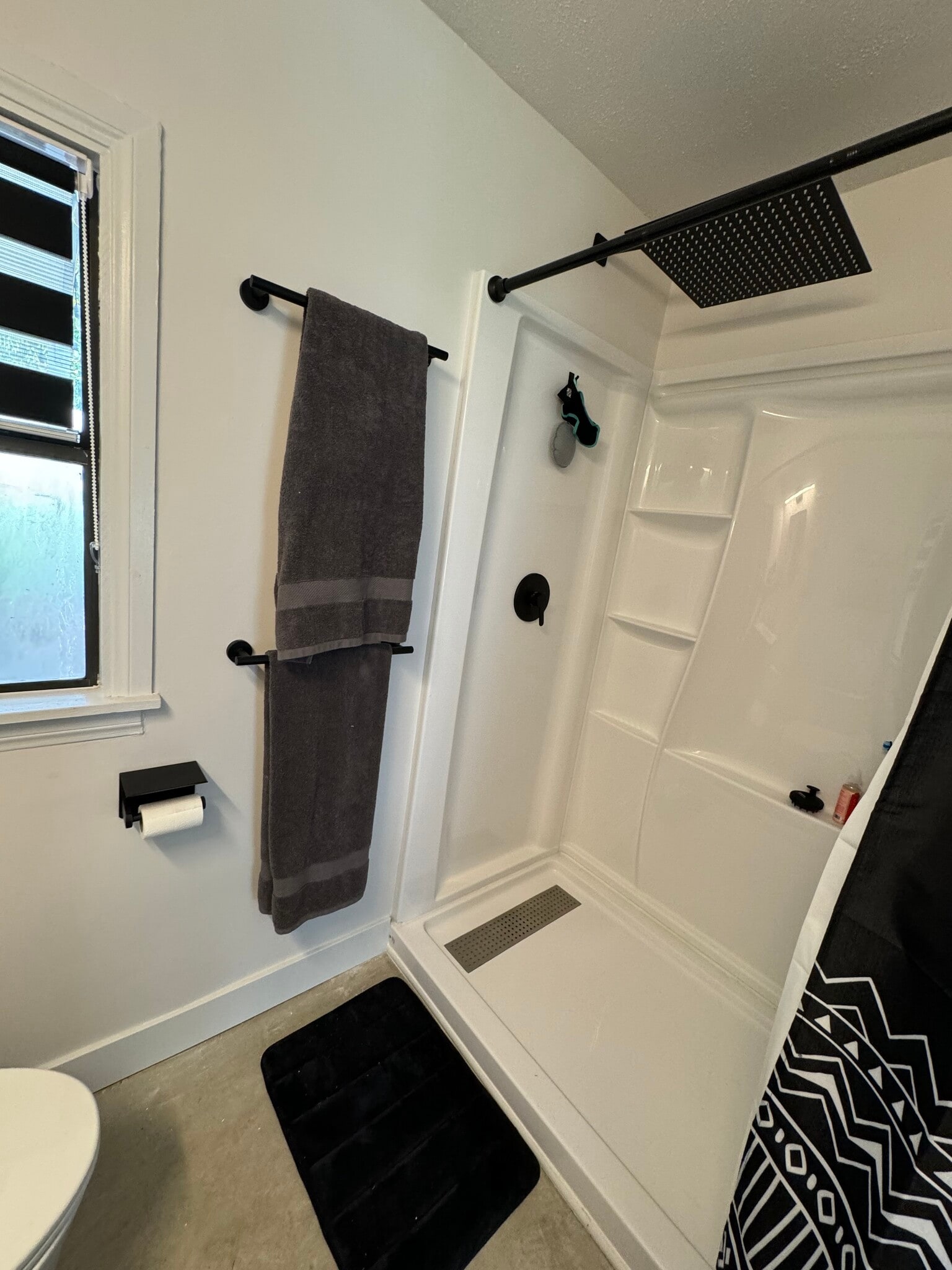 Building Photo - 10601 Foothill Blvd