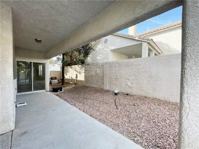 Building Photo - 7732 Crenshaw Way