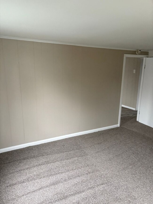 Building Photo - 1878 Spring Rd