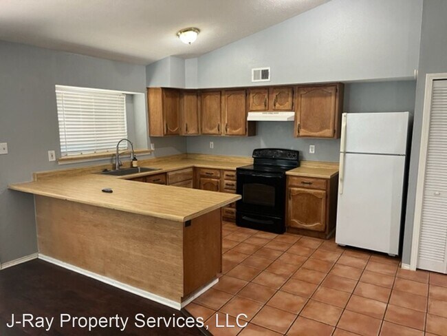 Building Photo - 3 br, 2 bath House - 5070 Red River Trail