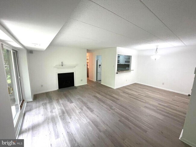 Building Photo - 62 Le Forge Ct