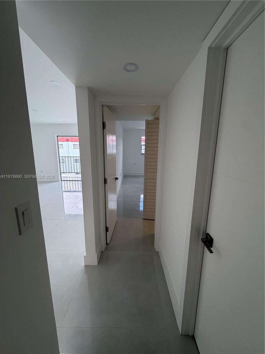 Building Photo - 6070 W 19th Ave