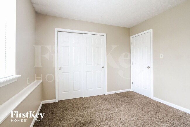 Building Photo - Single Family Home