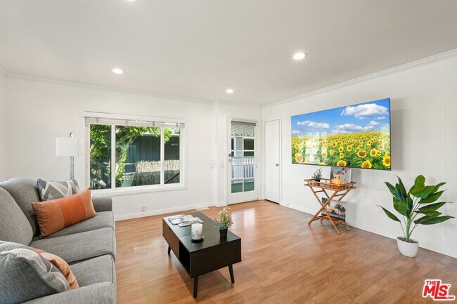 Building Photo - 29500 Heathercliff Rd