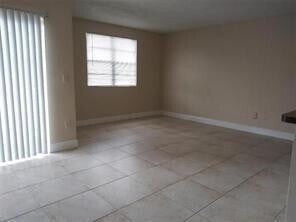 Building Photo - 1227 SW 46th Ave