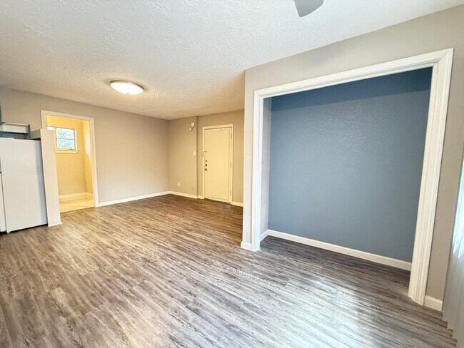 Building Photo - 2501 Yoakum Blvd