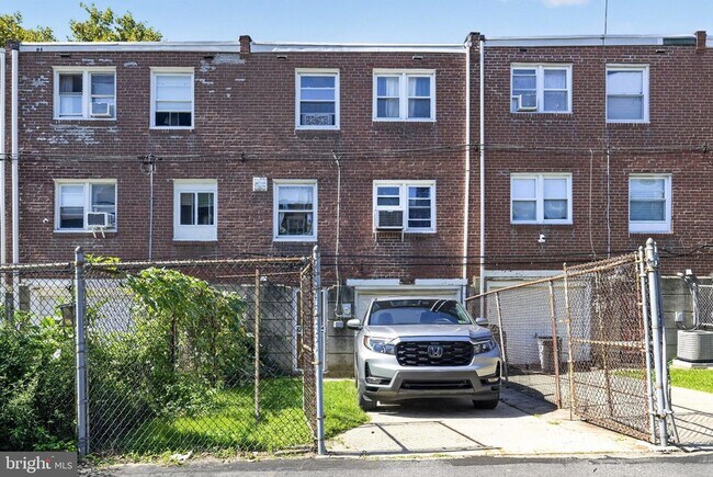 Building Photo - 8081 Fayette St
