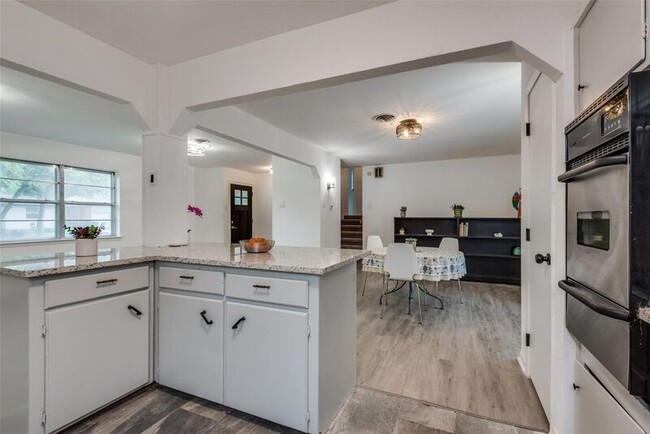 Building Photo - 3503 Loganwood Dr