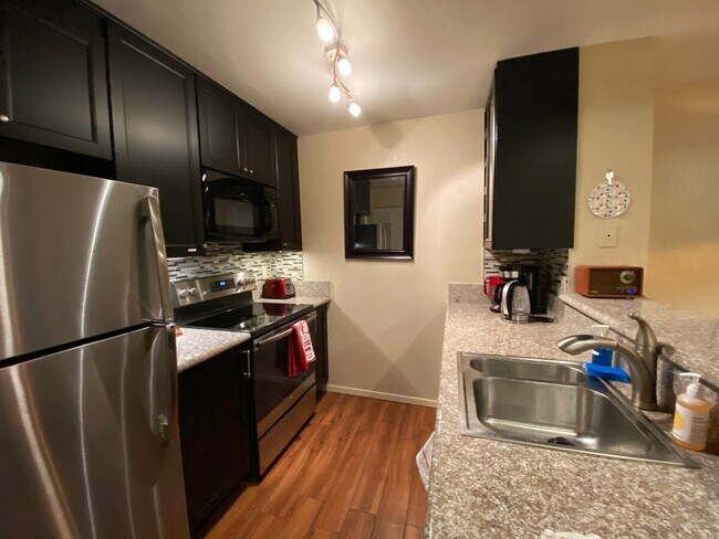 Building Photo - 7607 E Callisto Cir