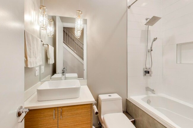 Building Photo - 1509 N Campbell Ave