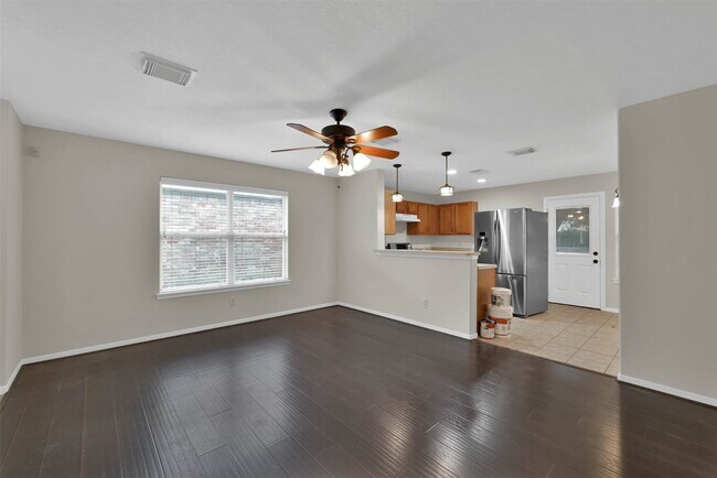 Building Photo - 24011 Pinecreek Point