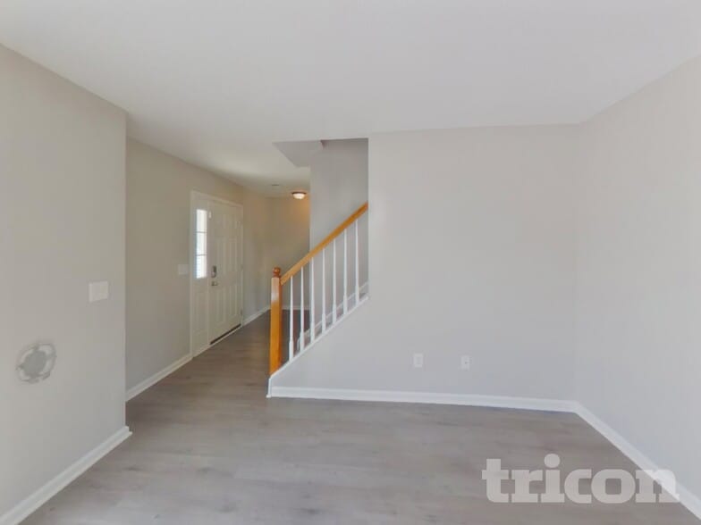 Building Photo - 142 Quiet Grove Dr