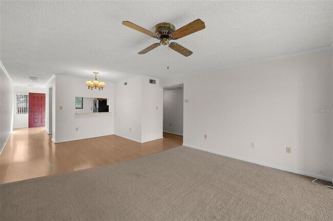 Building Photo - 2679 Sabal Springs Cir