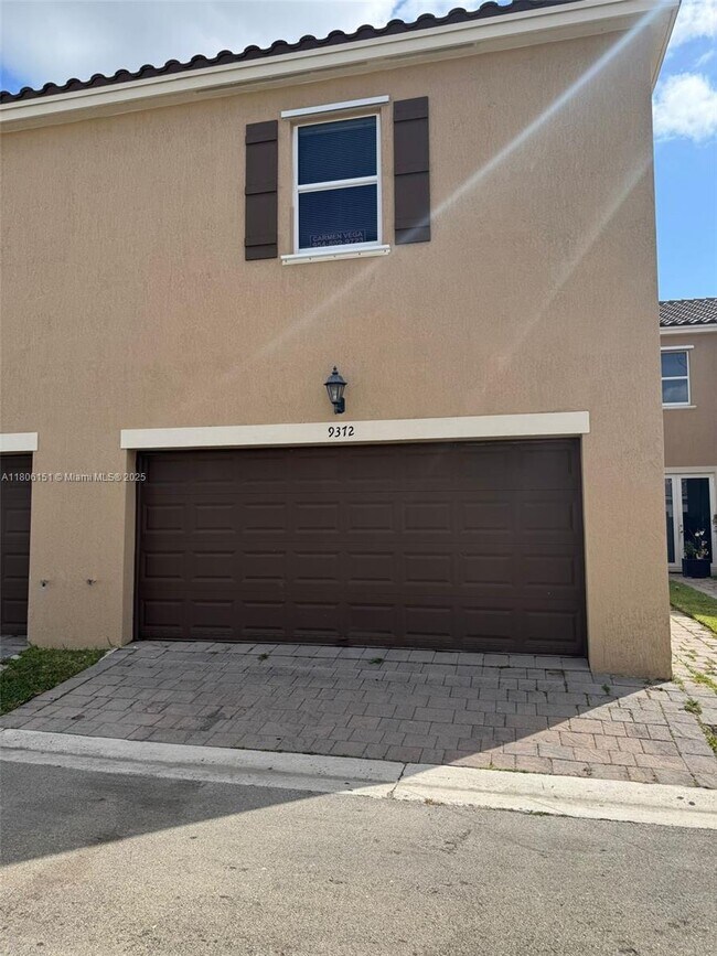 Building Photo - 9372 SW 171st Ct